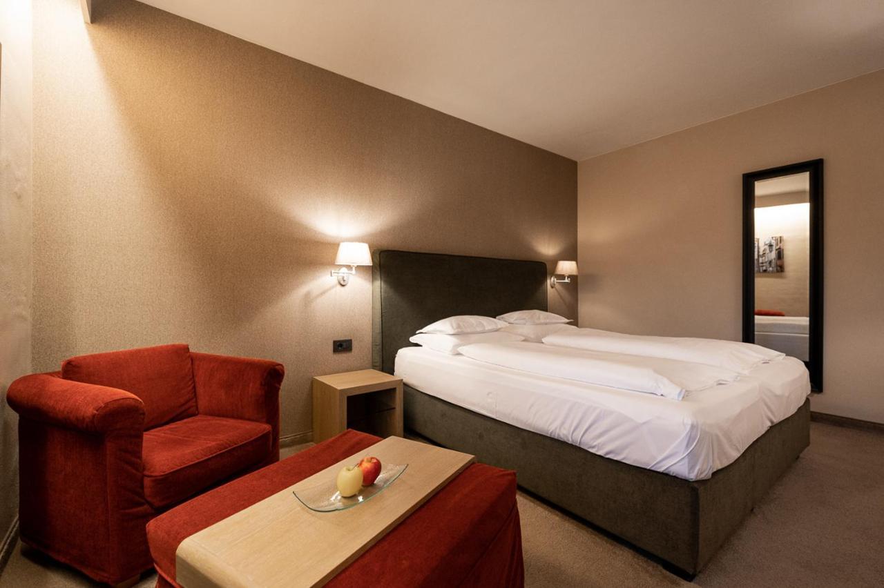 Hotel Pollinger Merano Exteriör bild